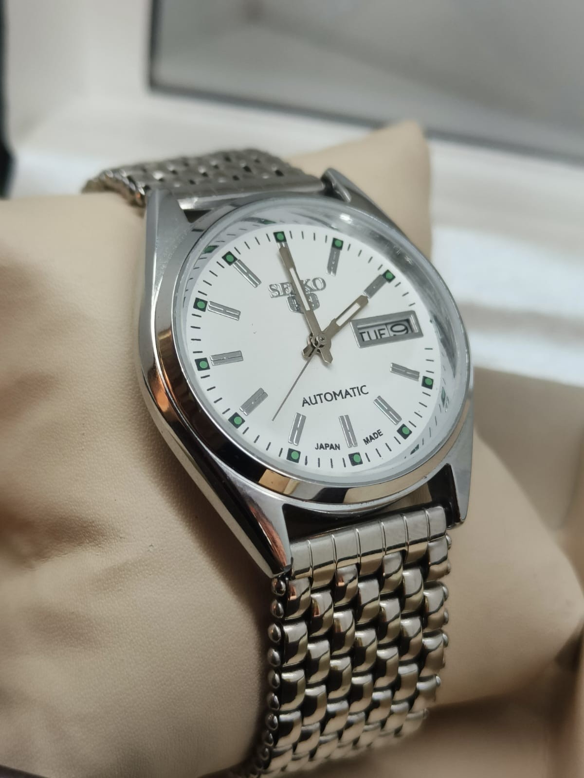 Automatic Seiko Refurbished White Dial Day / Date Men’s Wrist Watch Free Shippi