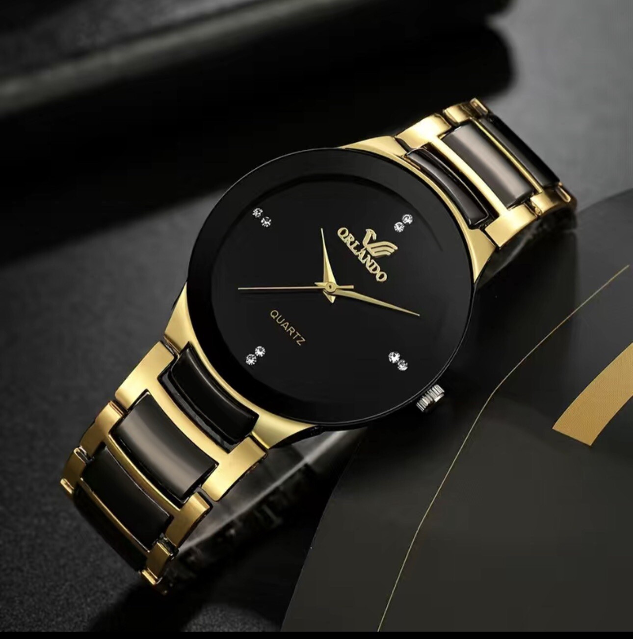Men’s British Style Golden Steel Strap Pointer Plated Diamond Quartz Watch