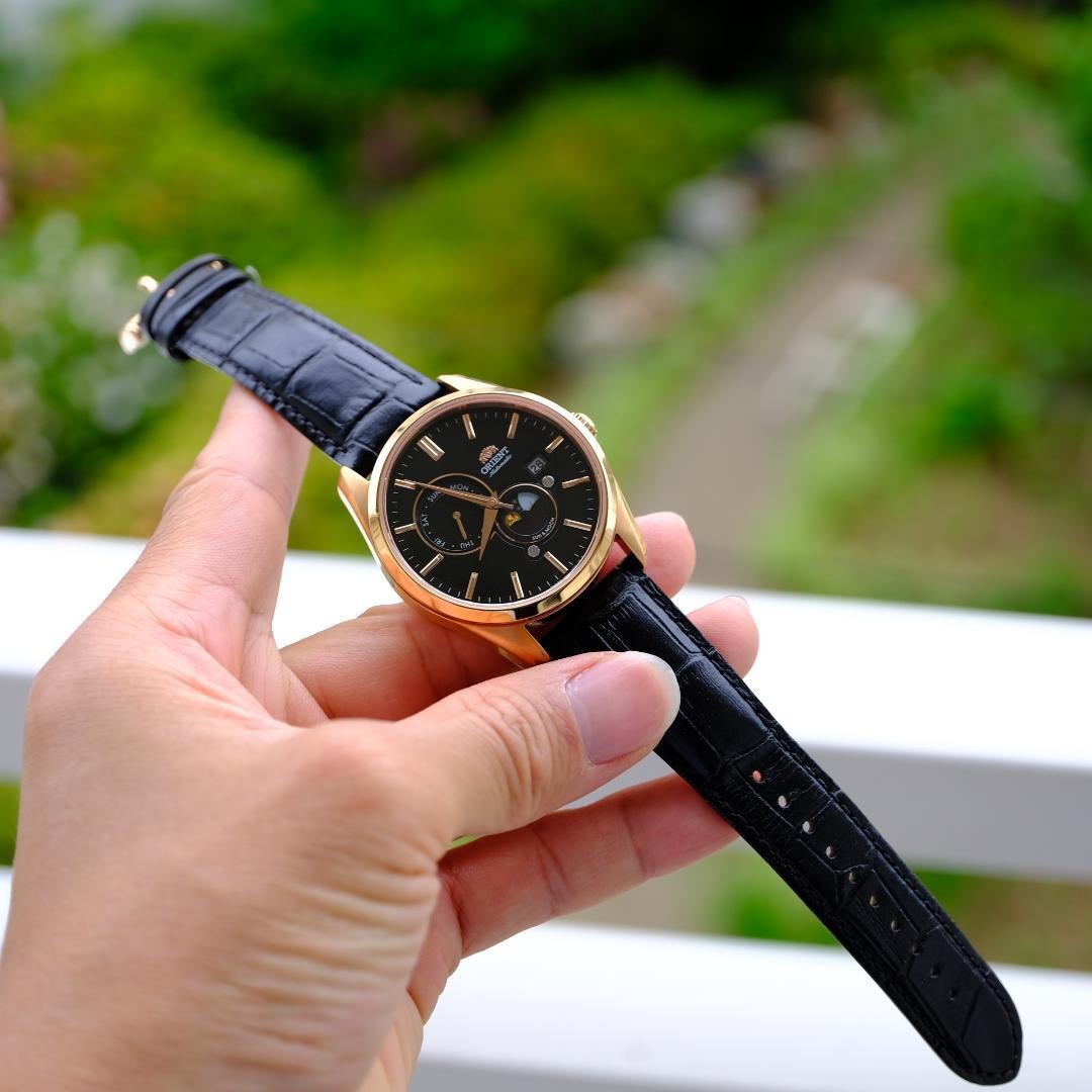 Superb Condition ORIENT Sun Moon Automatic Gold