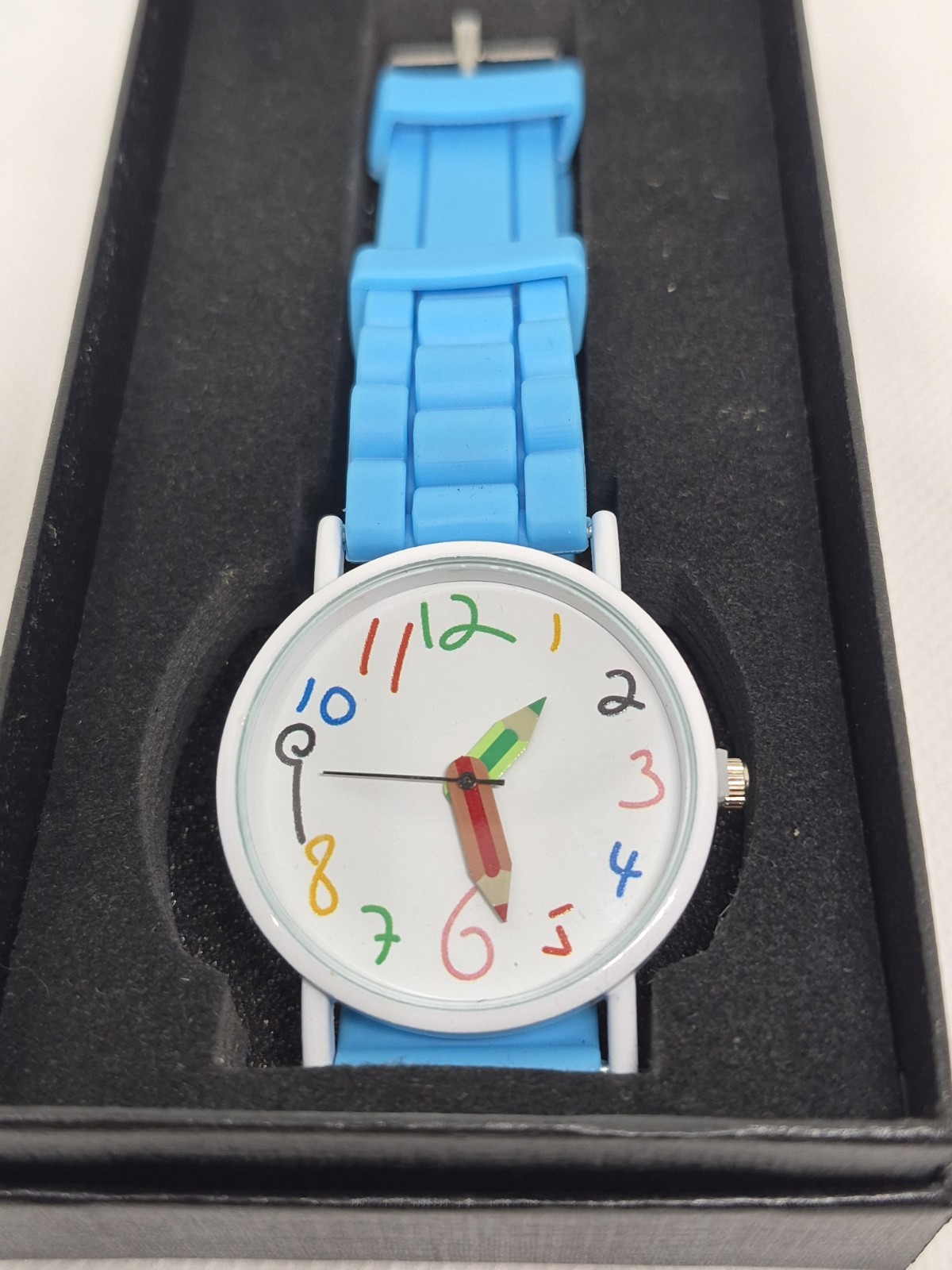 Kids Analog Wristwatch Blue Rubber Strap White/Multicolor Arabic Dial Box