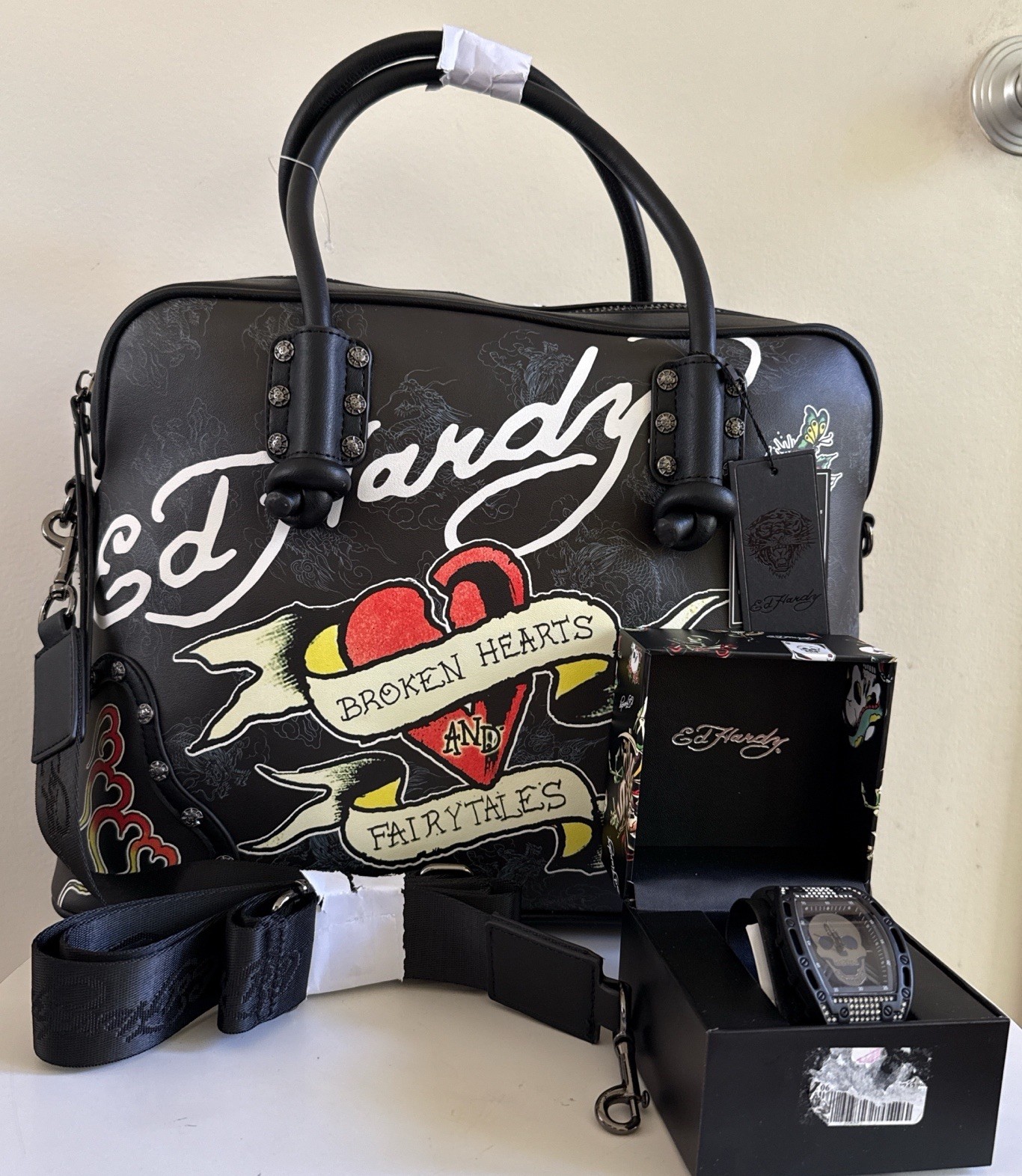 Ed Hardy Women’s Black Leather Shoulder Handbag And Skull Watch Set For Ed Girl