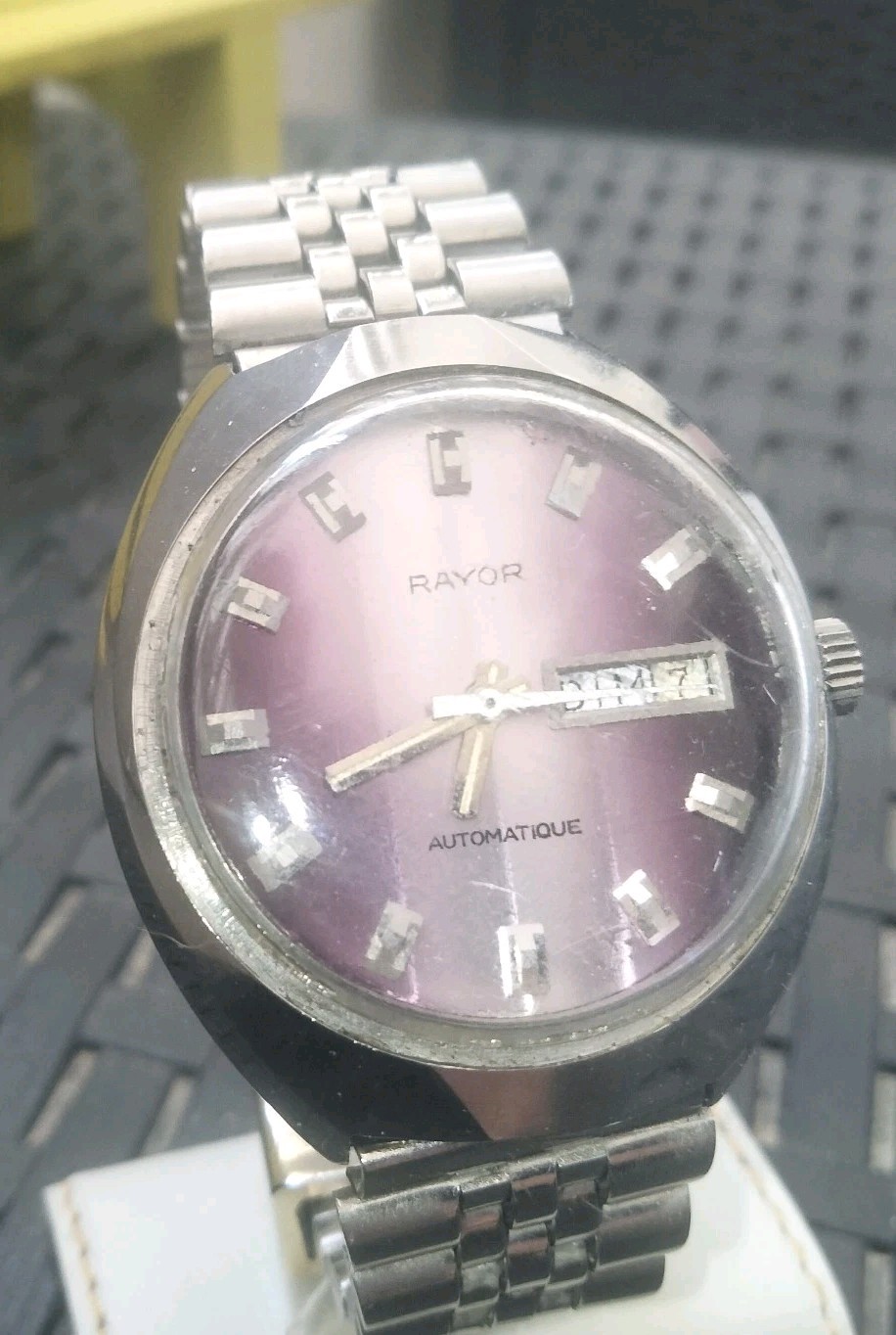 Vintage RAYOR Manual Winding Mechanical Watch – Purple Dial Change