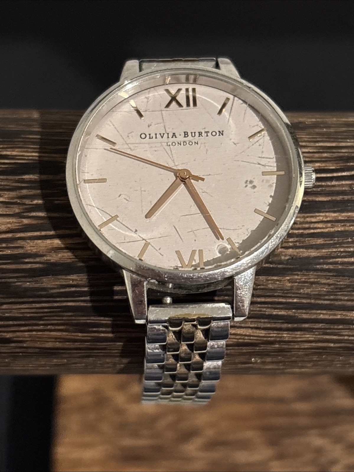 OLIVIA BURTON CLASSIC 30MM GOLD AND SILVER BRACELET WATCH SCRATCHED Face runs!