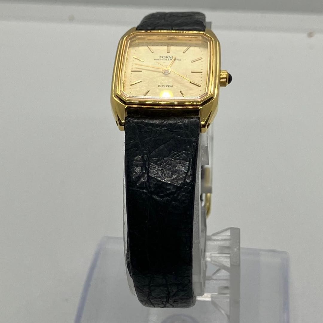 Excellent condition, fully functional FORMA women’s watch, gold, square, qua
