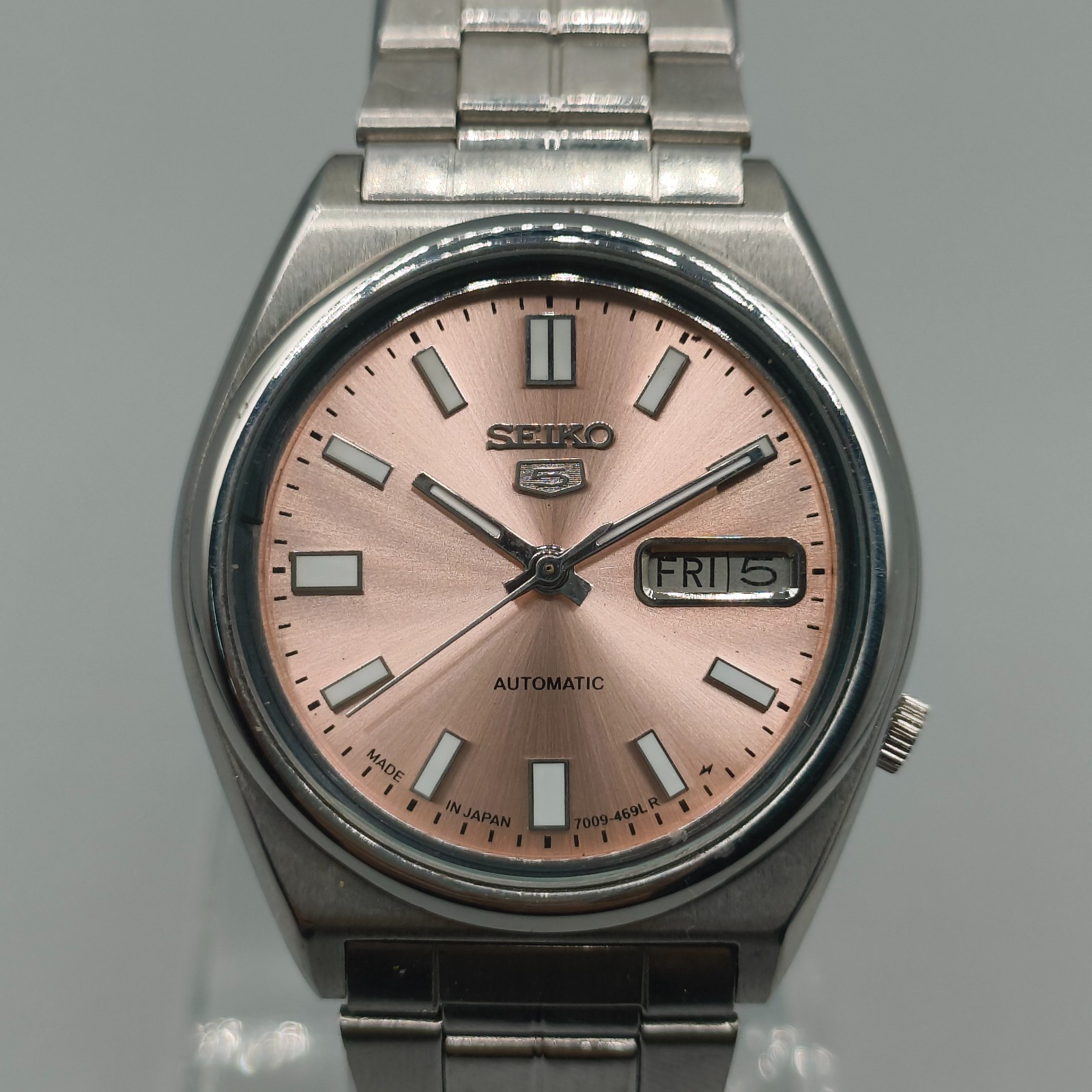 Vintage Seiko 5 Automatic 7009 Mens Watch Light Orange Dial 37 mm Day Date Japan