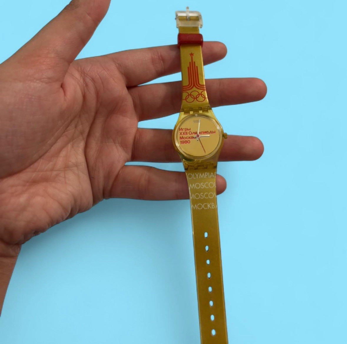 Swatch Moscow 1980 Olympics Quartz Analog Watch 25mm 30m Gold/Red Strap