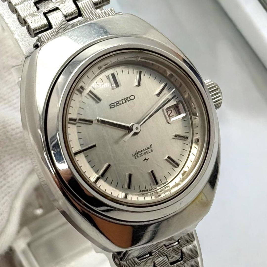 Working condition SEIKO manual winding date ladies’ watch, silver, round, ra