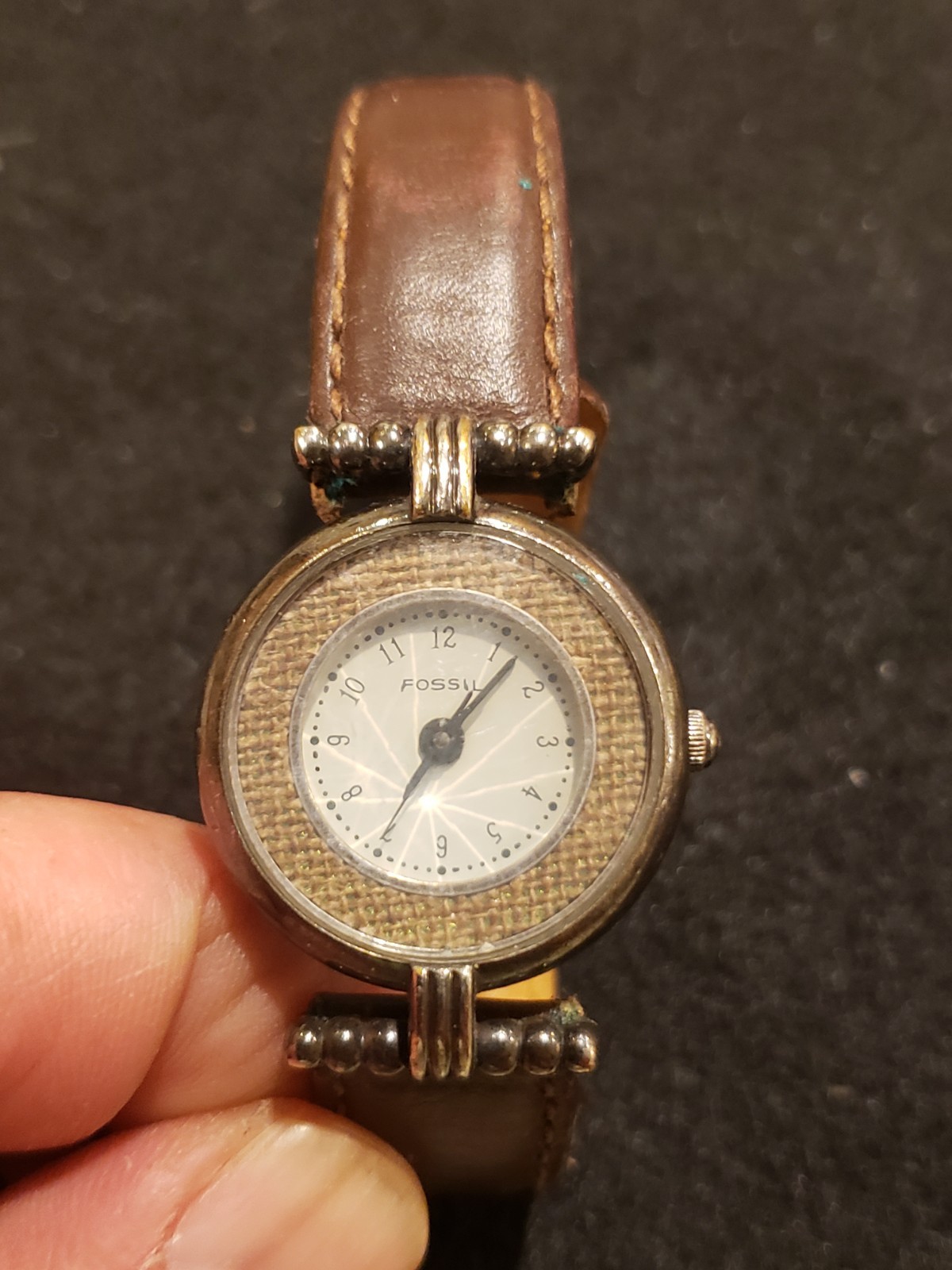 Fossil Vintage Genuine Leather Watch NEEDS BATTERY