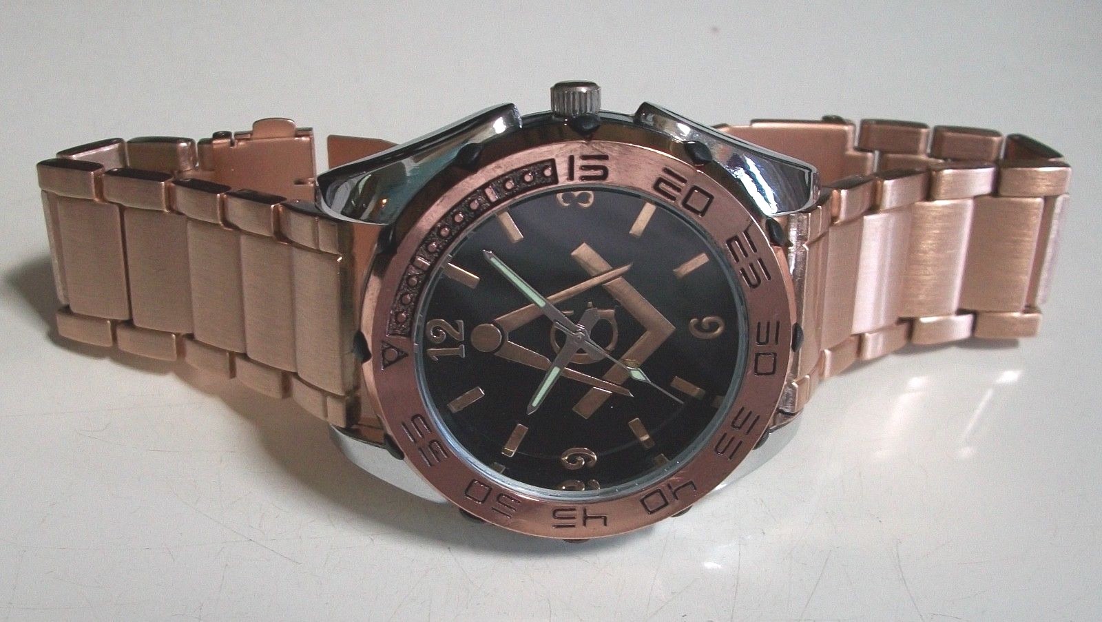 Men’s Rose Gold, Silver & Black Finish Dial Casual Mason Fashion Wrist Watch