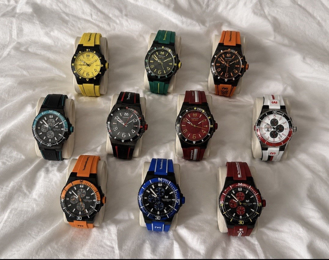 TechnoMarine Quartz Chronograph 45mm 100m Silicone Strap Watch w/ Box