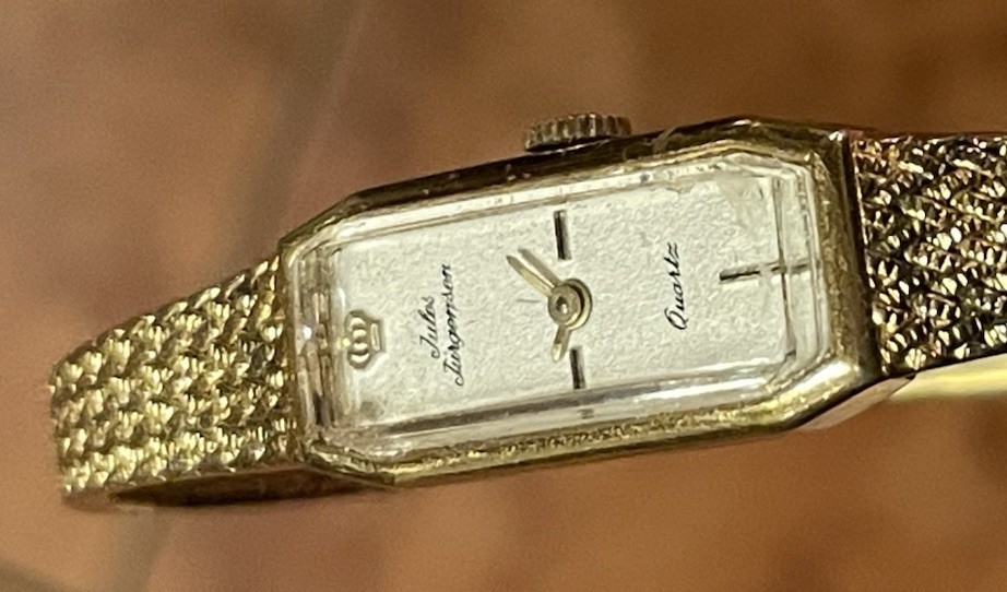 The Jules Jurgensen vintage womans Slim Gold Watch 11mm model 4642