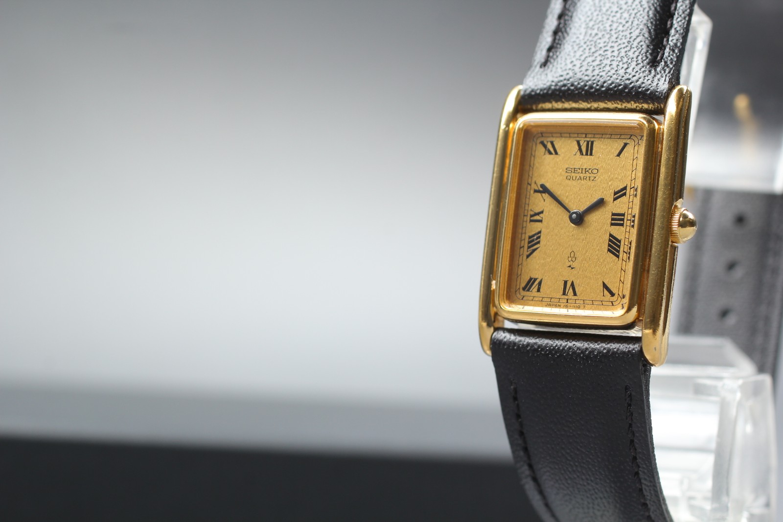 Vintage 1978 Seiko Socie 16-5420 Gold Tank Roman Quartz Womens Watch From JAPAN