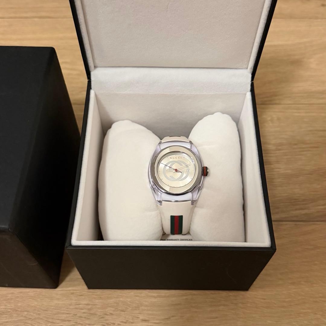 GUCCI YA137302 White Dial Watch Box Pre-owned Good Condition Japan