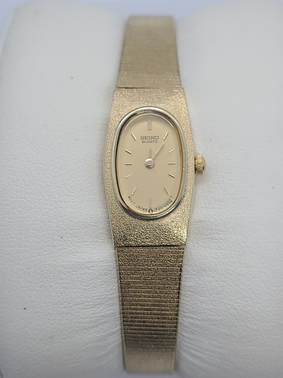 Works Vintage Seiko Women Watch Quartz Gold Tone 14mm 1F20-5C90 Fits 6.25″ (108)