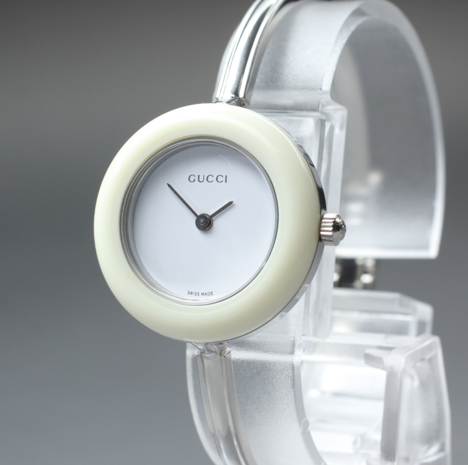 Vintage Gucci Change Bezel 11/12.2L White Bezel Silver Women’s Quartz Watch