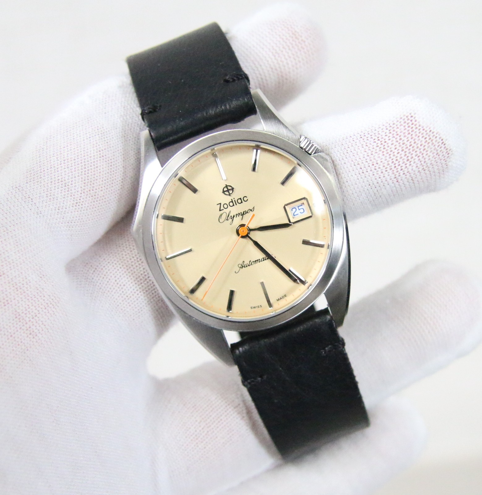 Zodiac Olympos Automatic Men’s Watch Champagne Dial Leather Band ZO9702