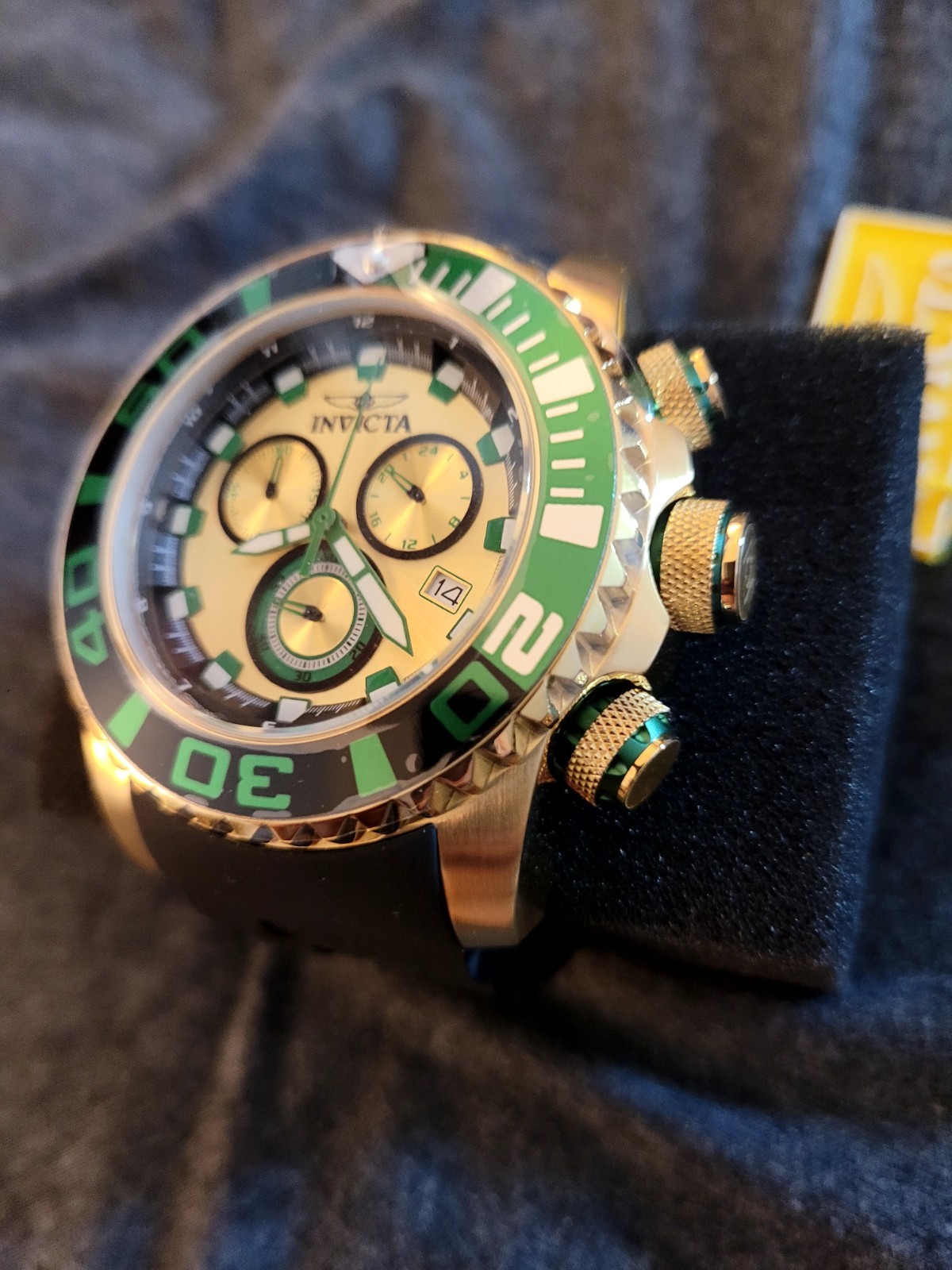 Invicta Sea Hunter Men’s Chronograph Date Diver 200m Quartz 58mm Box