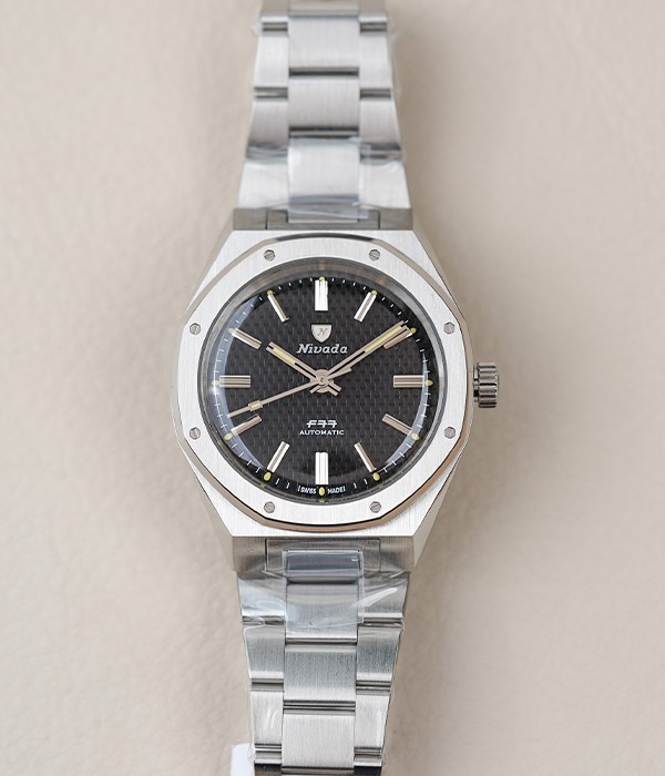 Nivada Grenchen F77 MK2 SST Beige Lume Black No Date Dial 68042A77 38mm Watch