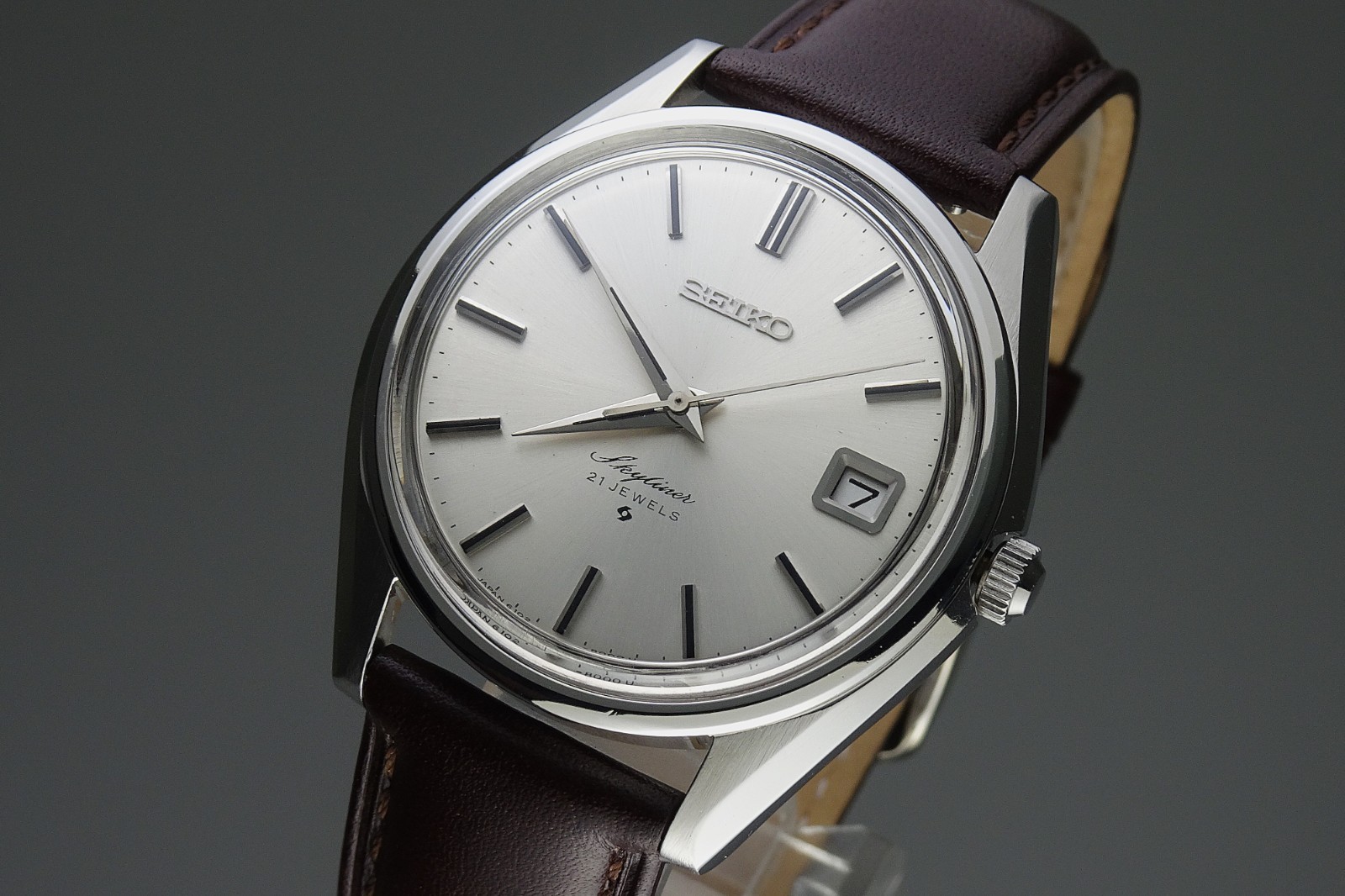 Vintage 1971 JAPAN SEIKO SKYLINER CALENDAR 6102-8000 21Jewels Hand-winding.