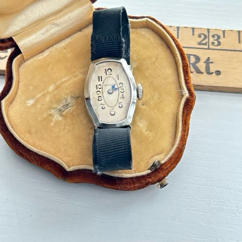 GRUEN 14k Art Deco Watch Antique Solid Gold NO MONO Original Fabric Band WORKING