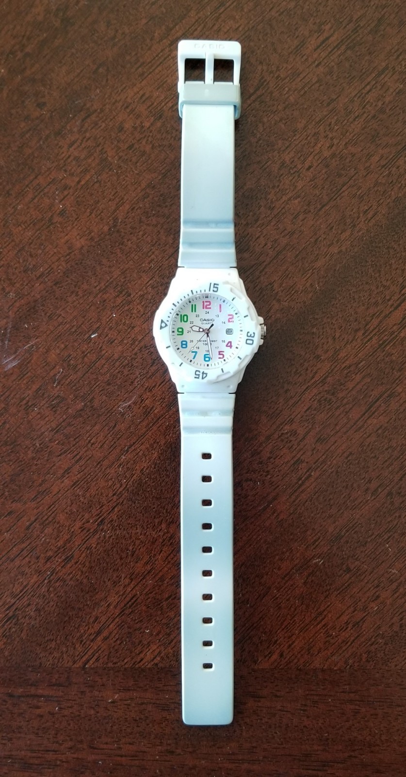 CASIO LRW-200H Analog Date Watch White/Gray Silicone Band 5.5″-7.5″ New Battery
