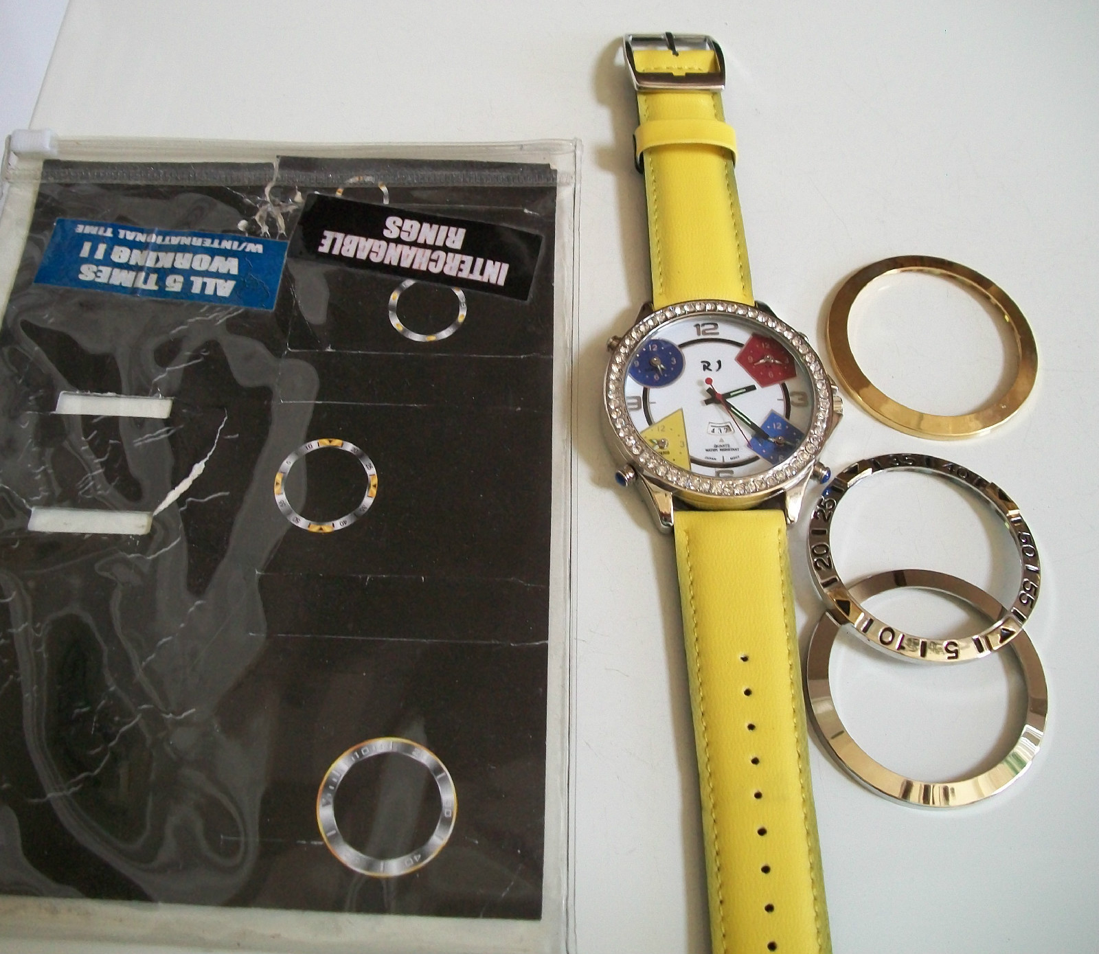 RJ Bling, Plain Bezel 5 Time Zone Date Men’s Fashion Watch & Pouch & Extra Bezel