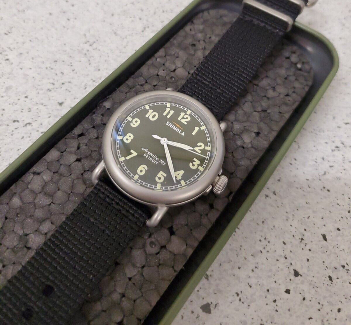 Shinola The Runwell Field MILITARY Watch 41mm OLIVE Dial