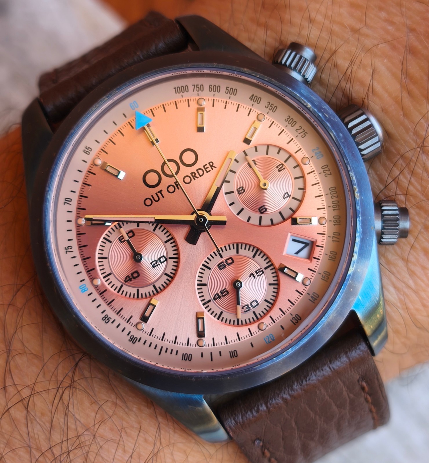 Out Of Order “OOO” Peach Sporty Chrono Watch 🇮🇹 OOO.001-23.PE.AC.