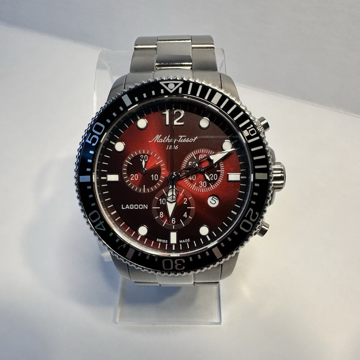 Mathey-Tissot Lagoon Mens Quartz Chronograph Diver 42mm Red/Black Dial 100m