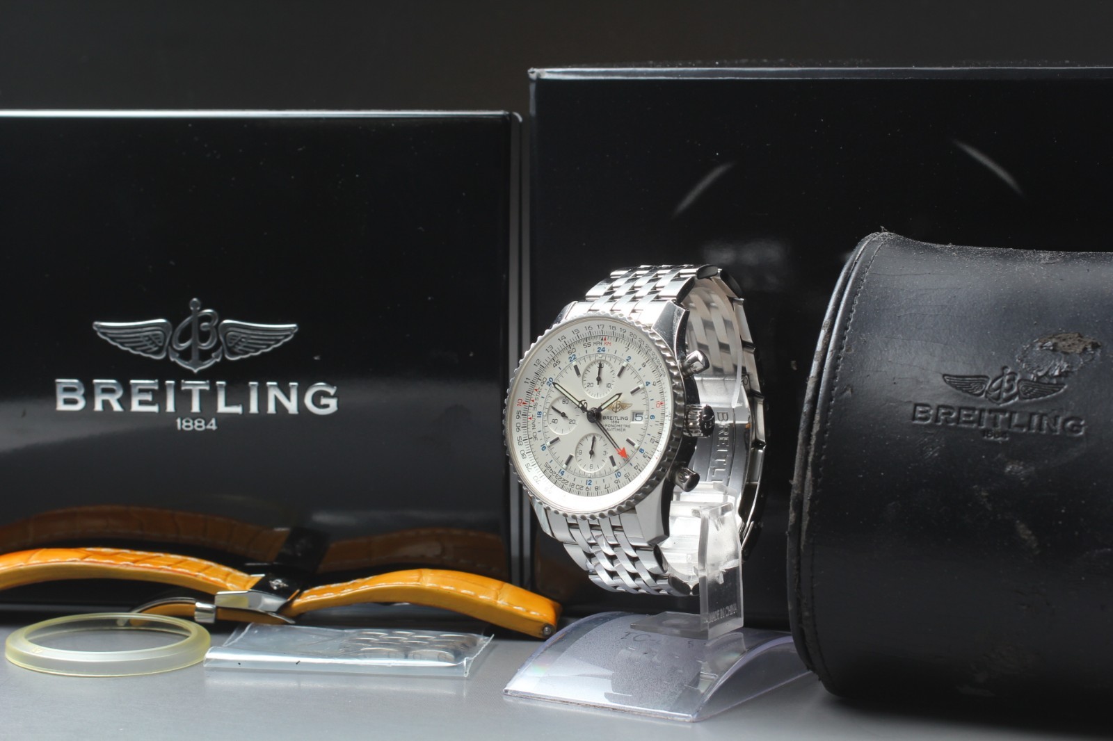Breitling Navitimer World 46mm White Chronograph GMT Automatic Steel – A24322