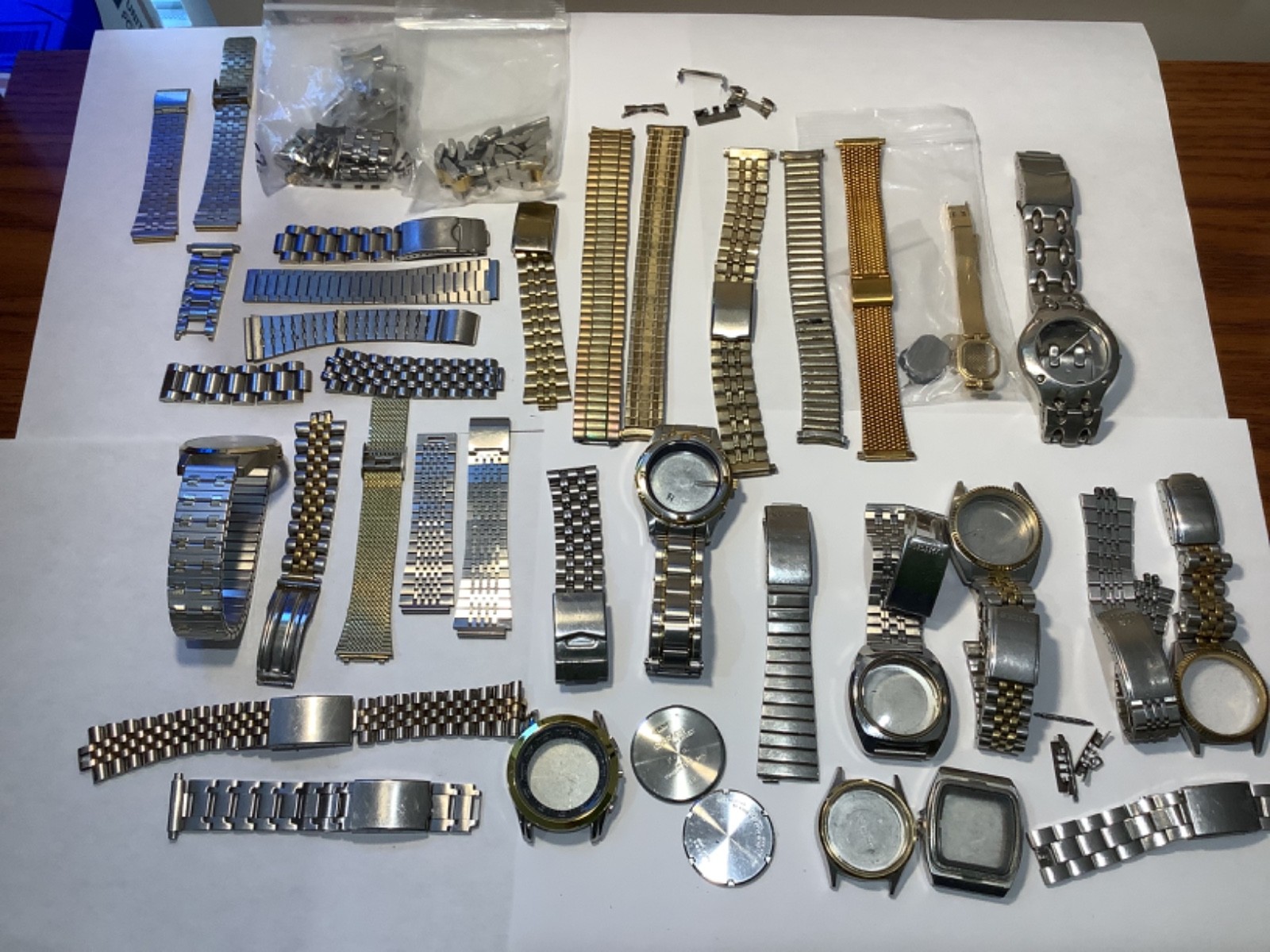 LARGE VINTAGE SEIKO CASE AND BAND LOT W OTHERS