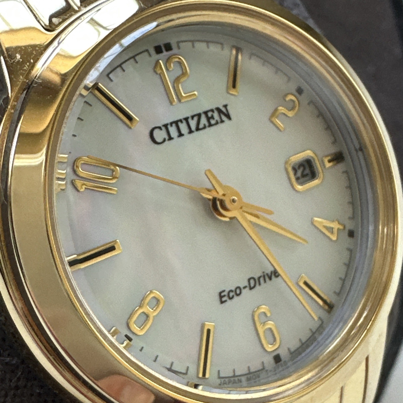 Citizen Gold Womens Analogue Watch FE1242-78D