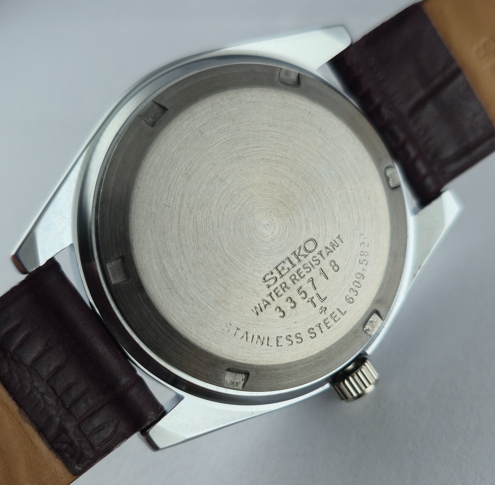 Refurbished Seiko 5 Automatic Silver Dial with Day/Date Men’s Watch | 17 Jewels