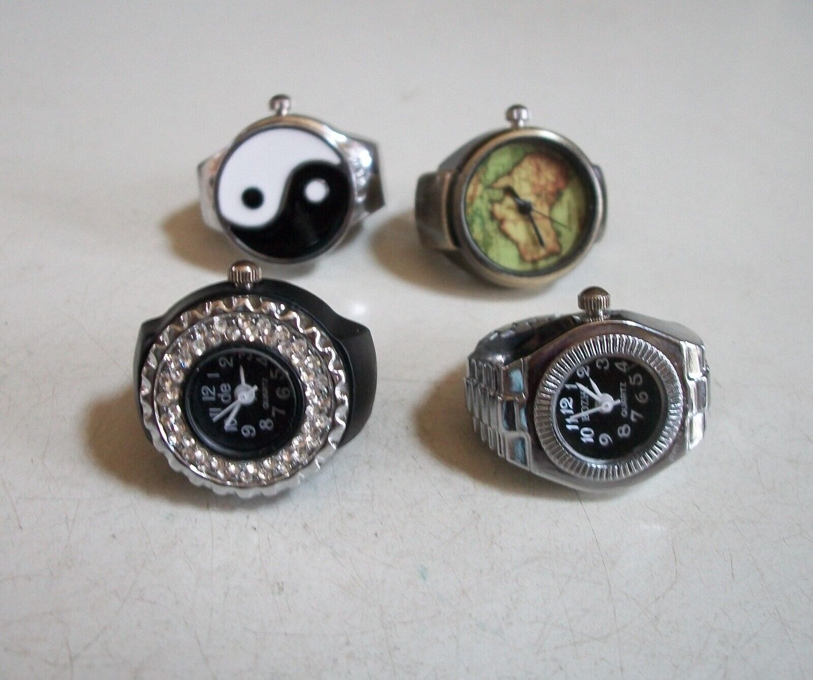 Women’s Assorted Finish Plain/Rhinestones Fashion Stretch Band Casual Ring Watch