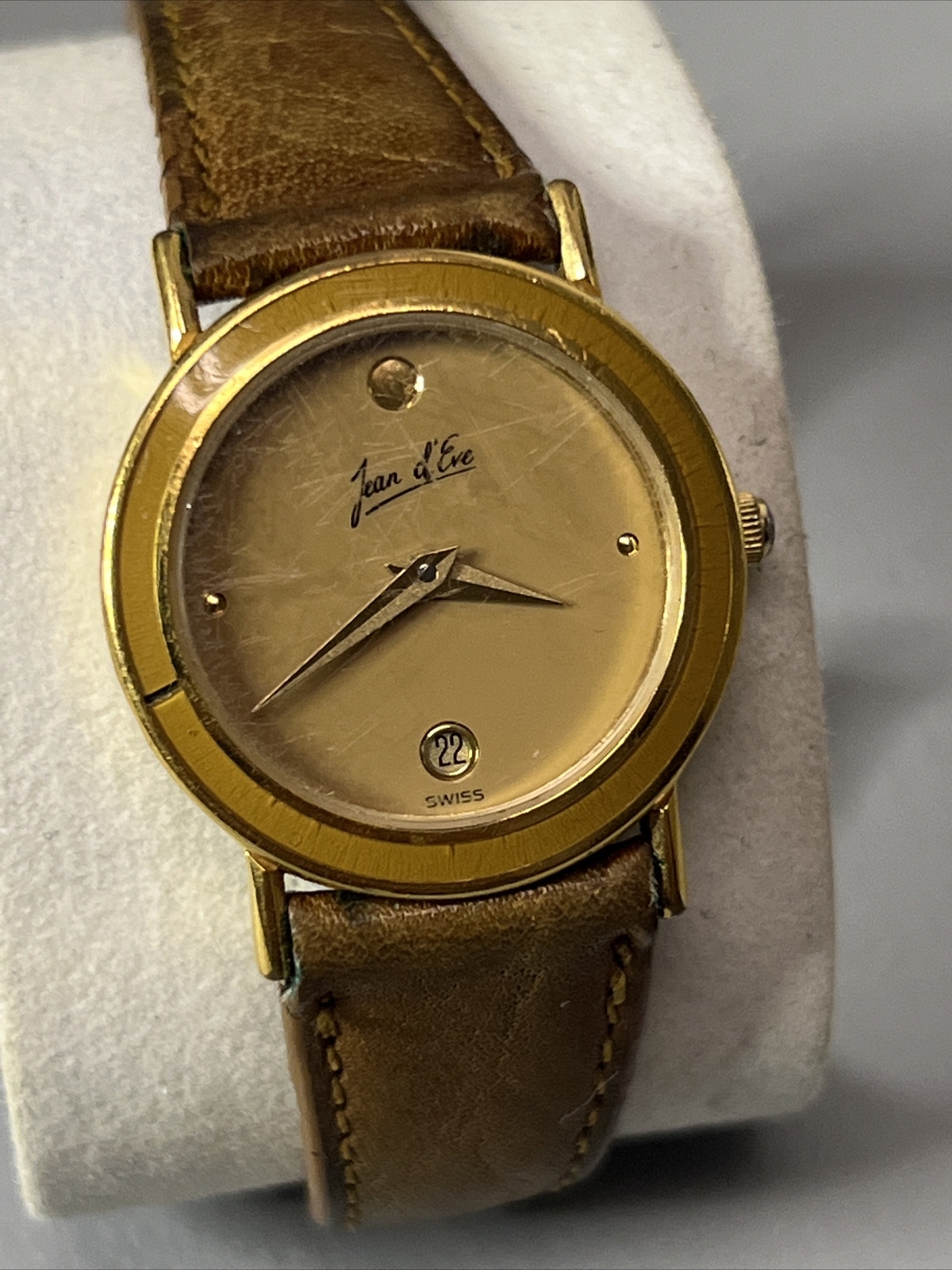 Jean d’Eve Women’s Swiss Quartz Watch Date