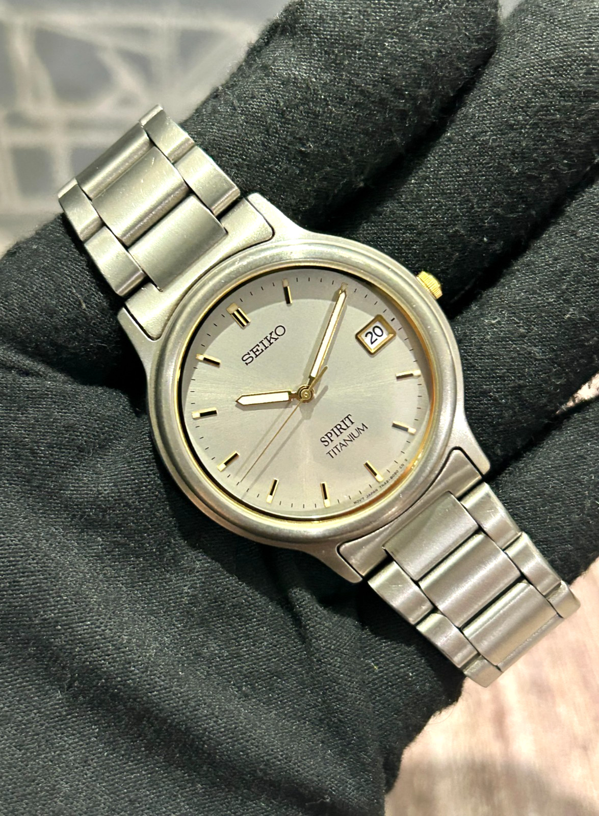 Vintage Seiko Spirit Titanium 7N42-8060 Quartz Gray Dial Japan Men’s Watch b393