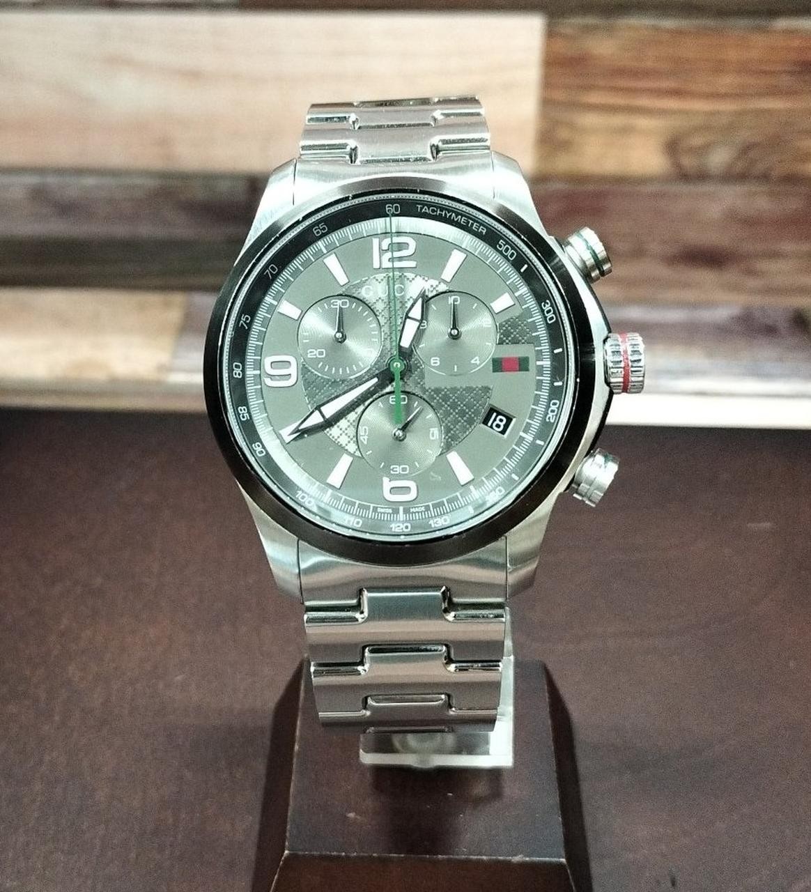 GUCCI YA126238 Silver Dial Quartz Mens Watch Auth Japan