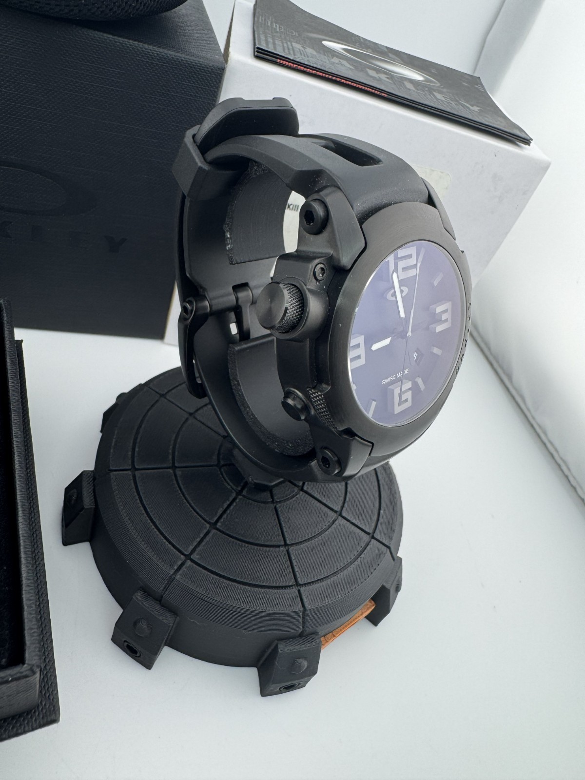 OAKLEY KILL SWITCH STEALTH BLACK WHITE W/ EXTRA ROSE GOLD BEZEL WATCH 26-331 NEW