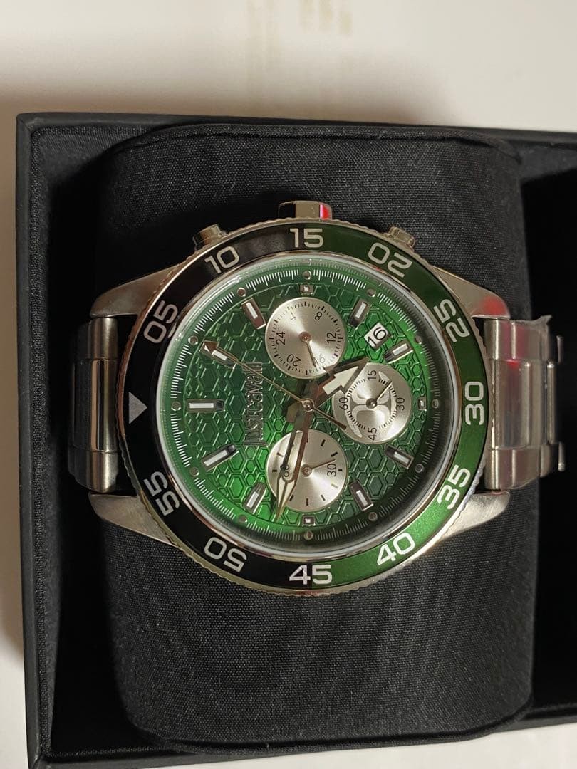 Just Cavalli Chronograph Green Dial Green Black Bezel Silver Belt Mens Watch