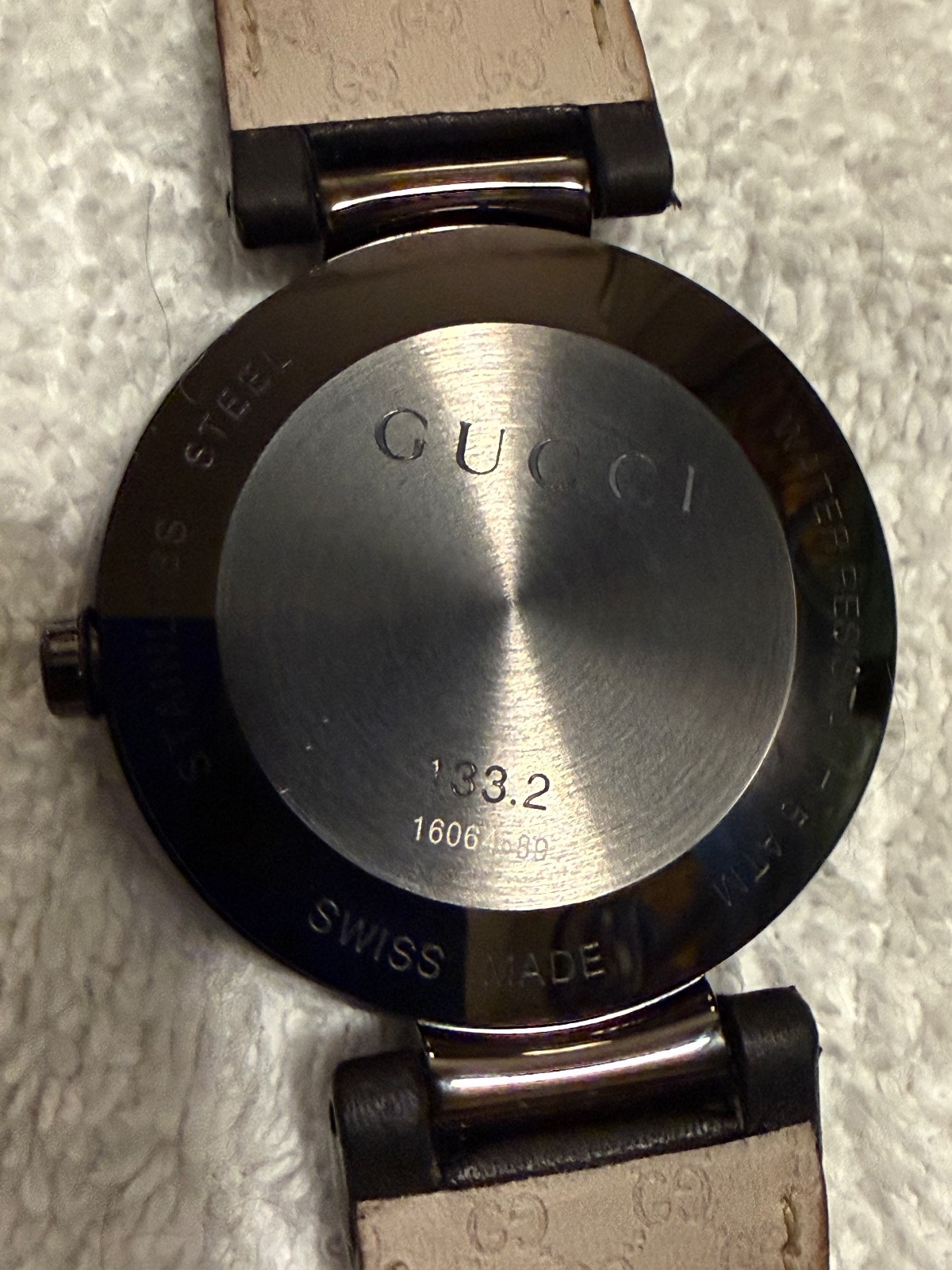 Gucci YA133206 Men’s Interlocking Black Leather with Red and Green Inlay 42mm…