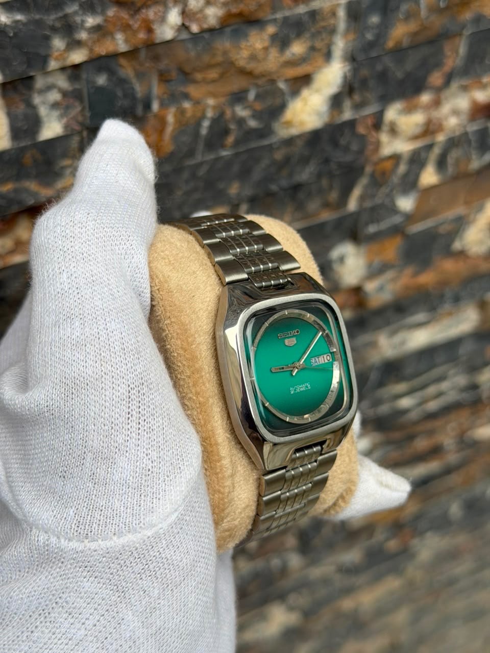 Vintage seiko 5 Automatic 7009 movement Day/Date Mens watch
