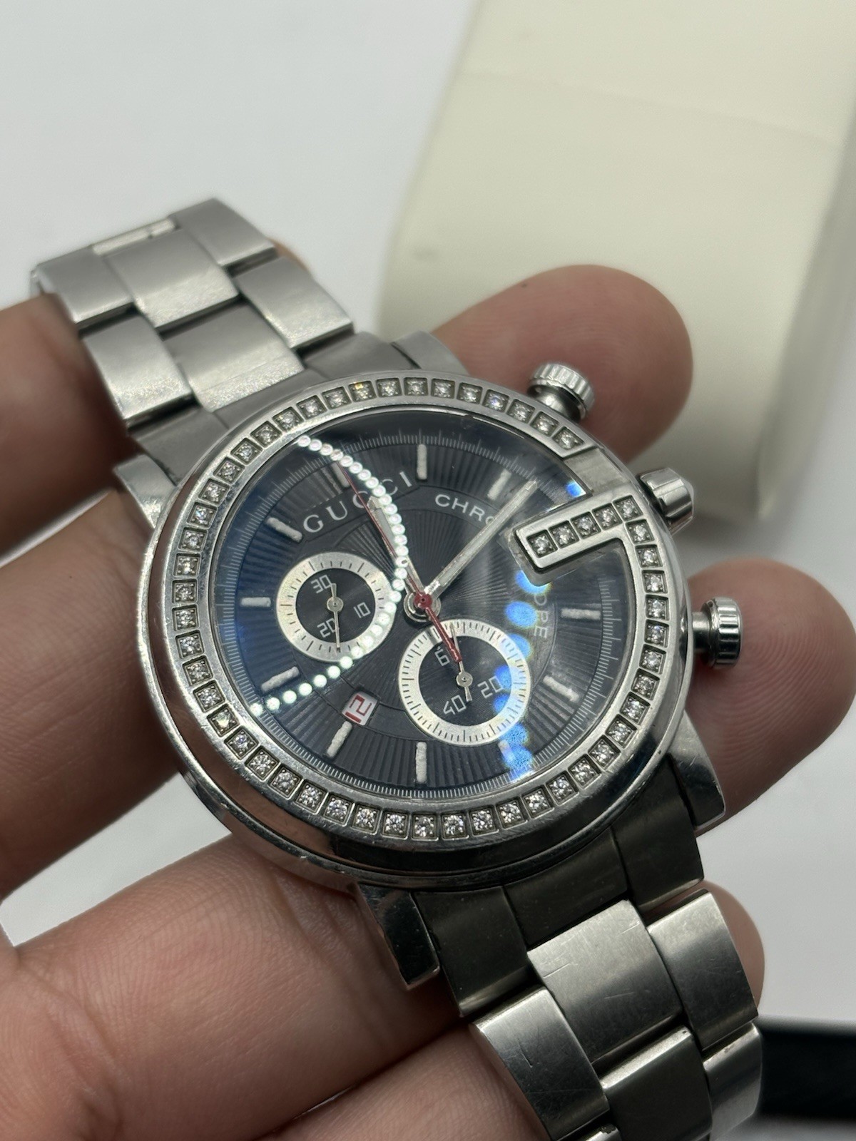 Gucci YA101324 G Shape Chronometer Men’s Swiss Made Diamond Watch Working