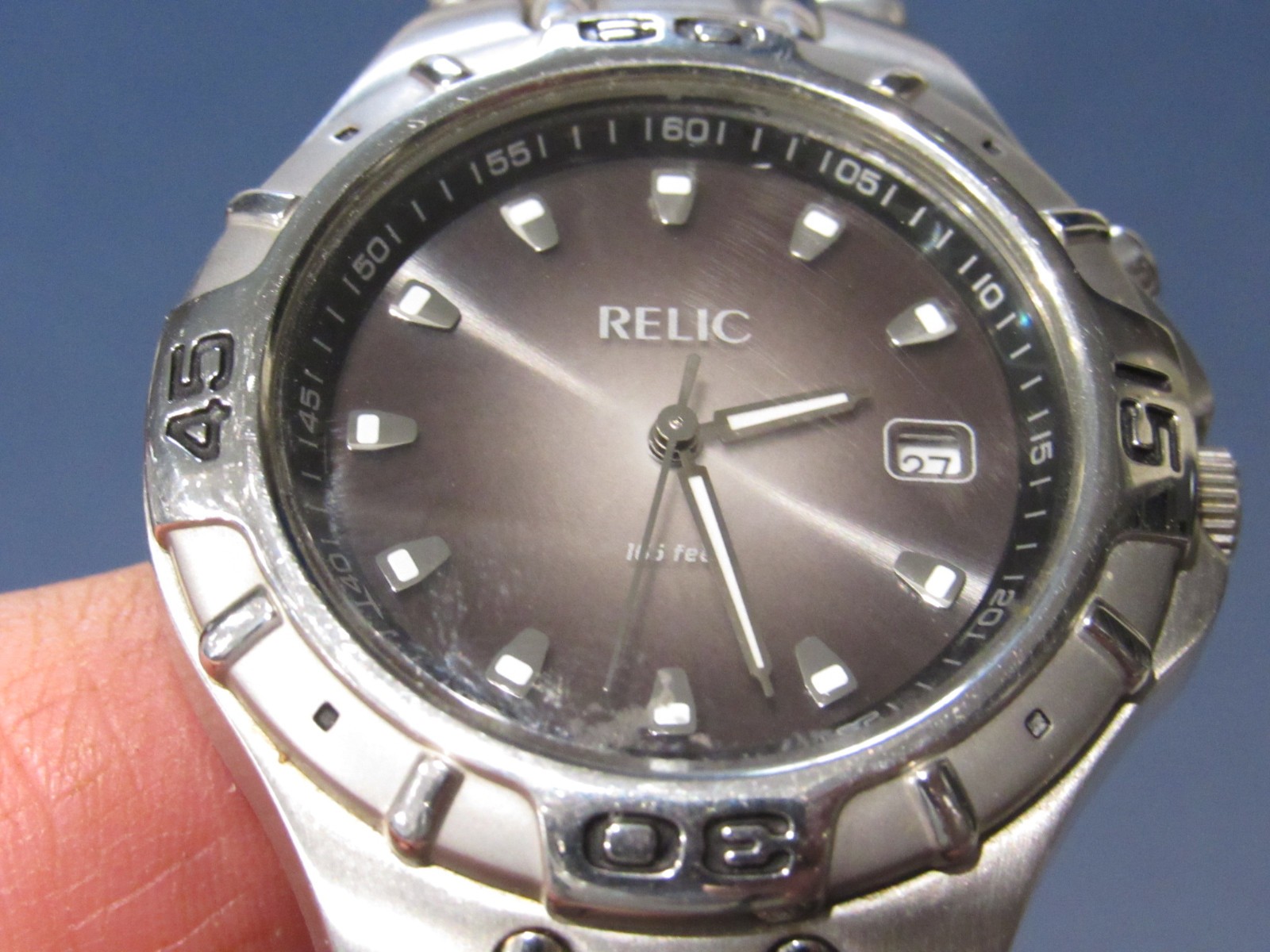 Relic Wet Men’s 50 Meter / 165 Feet Stainless Steel Silver/ Gray 39mm Watch