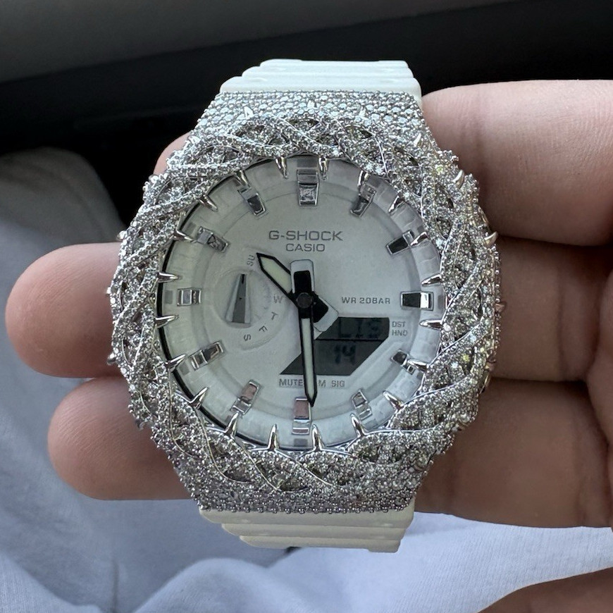 Casio G-SHOCK Analog-Digital Quartz WR200m 45mm White Resin GRA MOSSIANITE