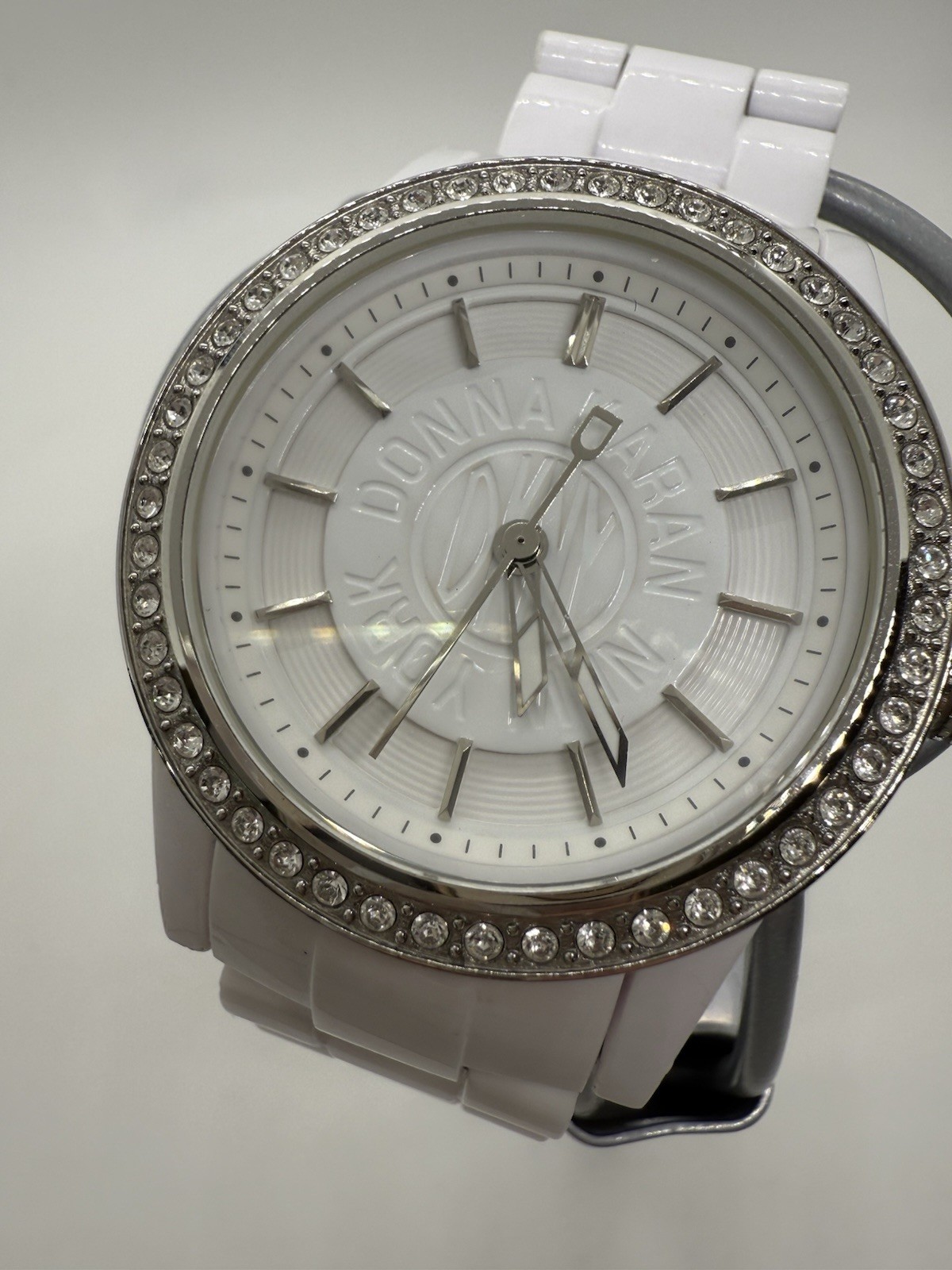 DKNY WHITE POLYURETHANE PLASTIC BOYFRIEND LADY,LOGO DIAL WATCH NY8011
