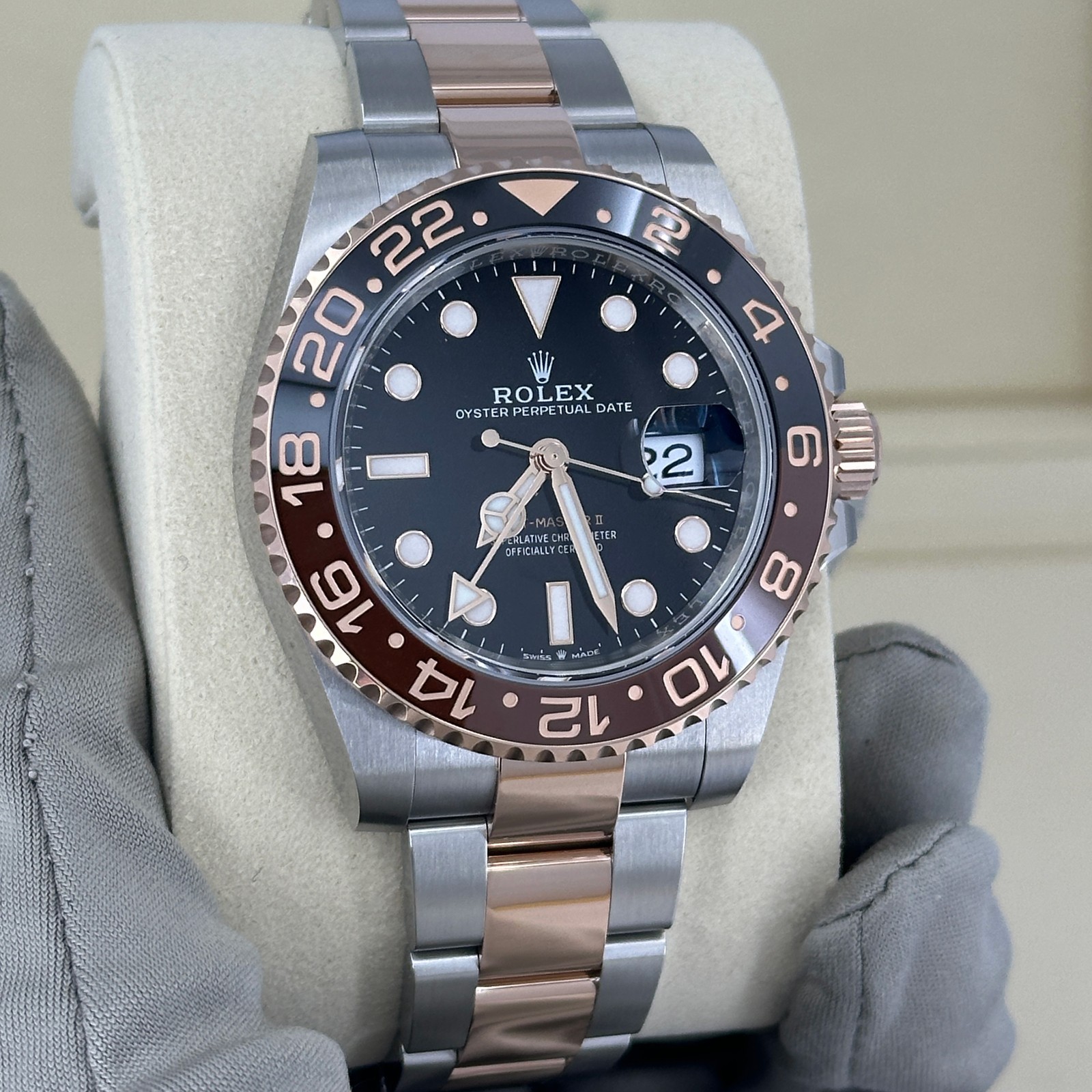 Rolex GMT-Master II ROOTBEER, Black Dial 40mm, Oyster 126711CHNR-0002 Mint 2022+