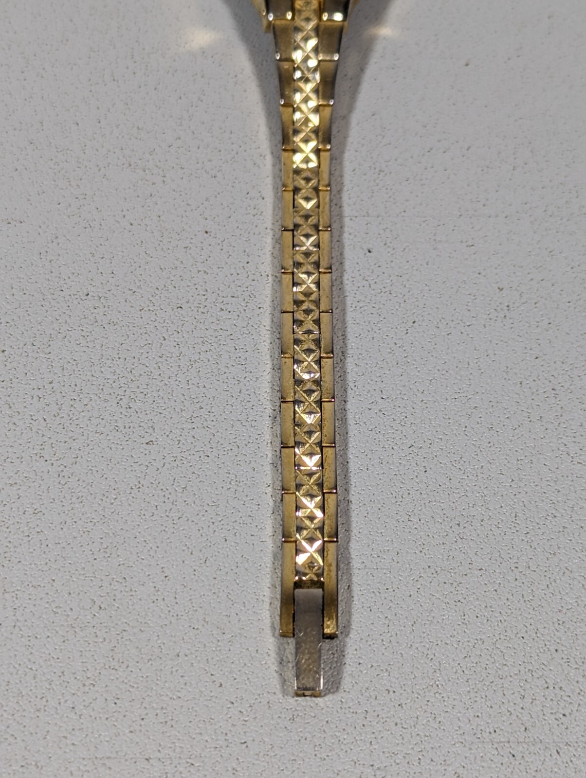 Sharp Womans Silver Dial GoldTone Oval Case Textured Bracelet Band Watch 6.75 in