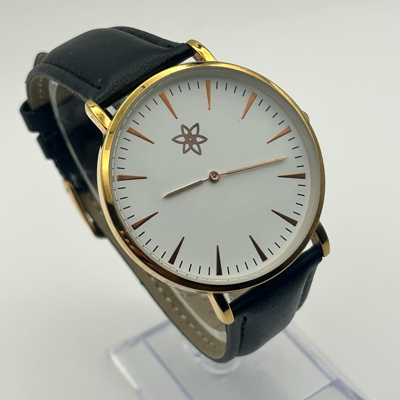 Seraphim Chamuel White Dial Black Leather Minimalist Watch Working New Battery
