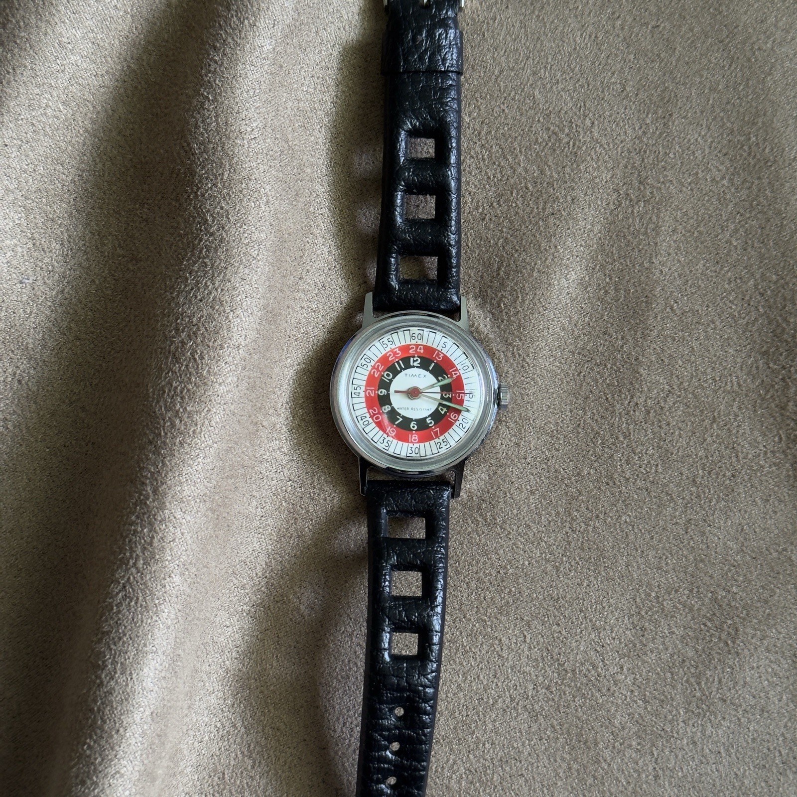 Vintage Timex Bullseye Roulette Sprite Wind Up Mechanical Watch WORKS