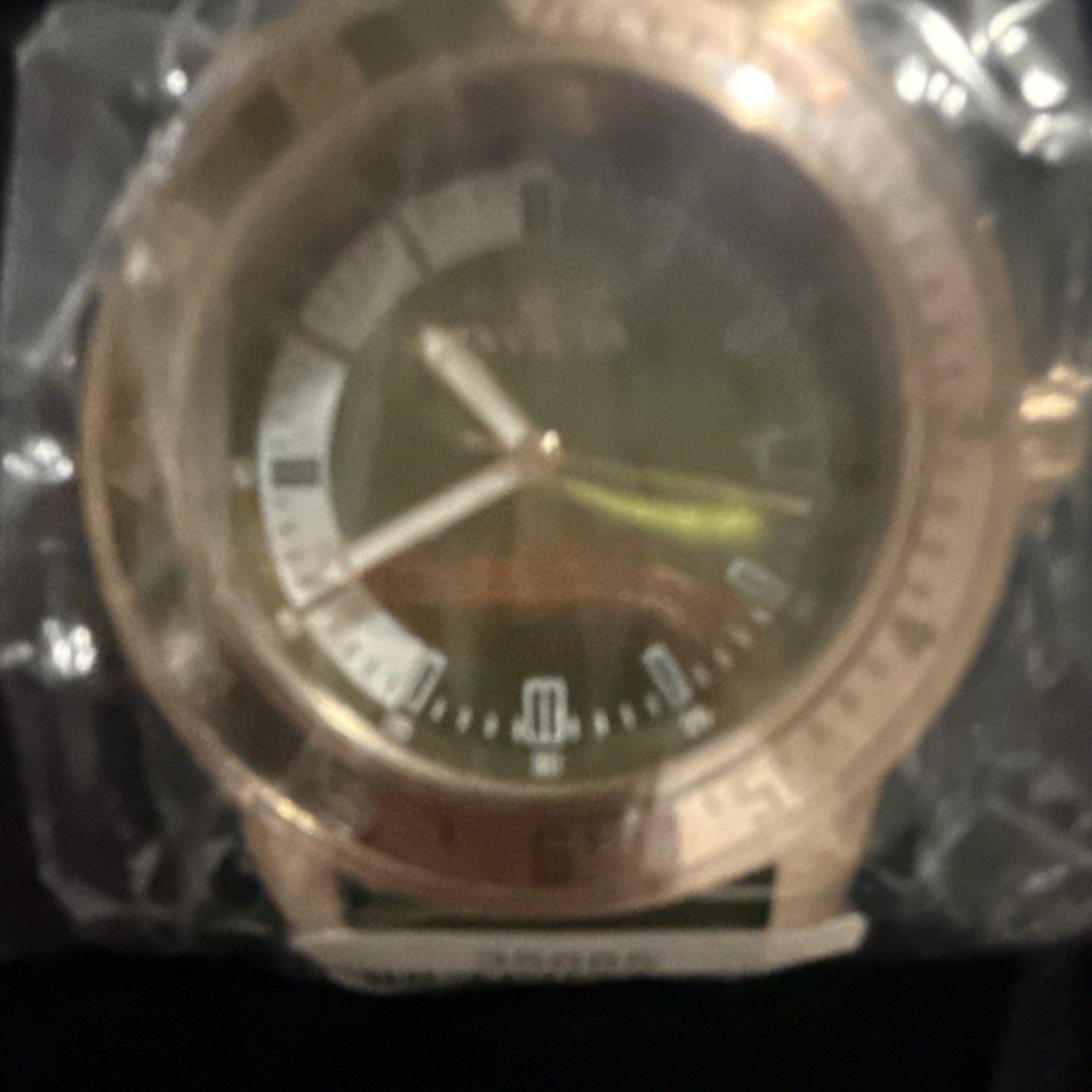 Invicta Green Dial Gold Case Silicone Band Analog Roman Numeral Wristwatch